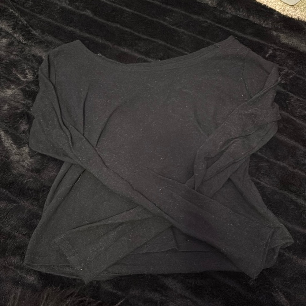 long sleeve (sweater material)